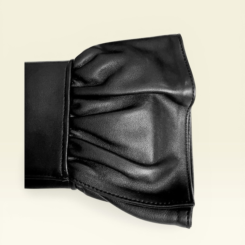 Ann Taylor bow clutch/evening bag LIKE NEW - Picture 3 of 5